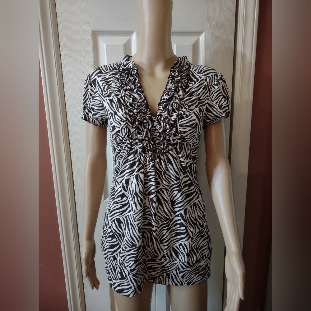 Maurices women's size small short sleeve blouses shirt top